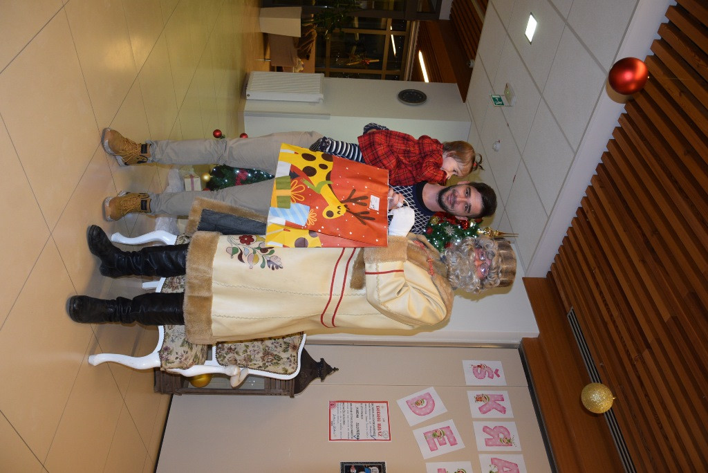 Dedek mraz za otroke zaposlenih