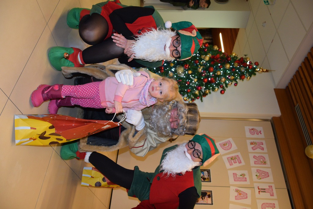 Dedek mraz za otroke zaposlenih