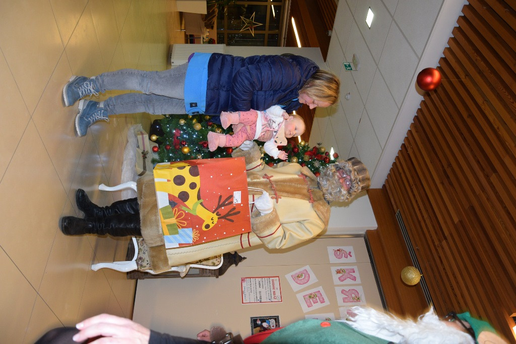 Dedek mraz za otroke zaposlenih