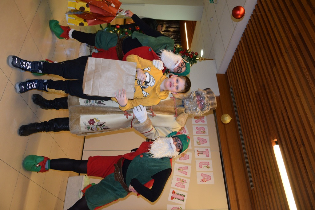 Dedek mraz za otroke zaposlenih