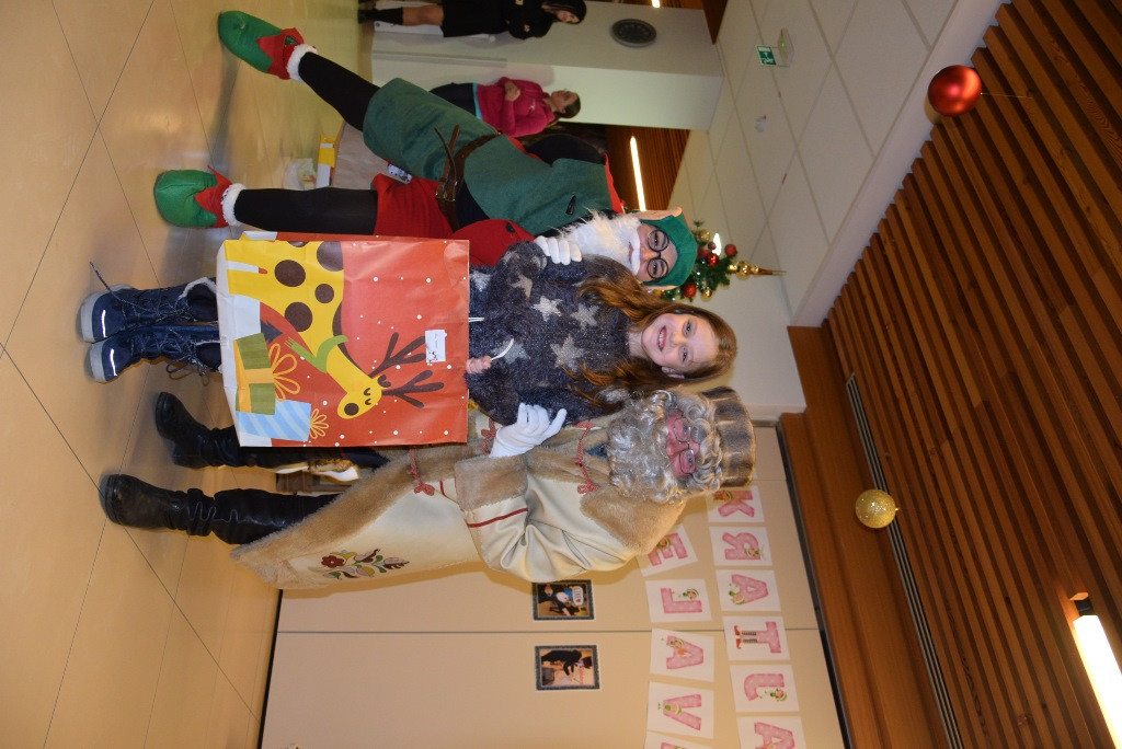 Dedek mraz za otroke zaposlenih