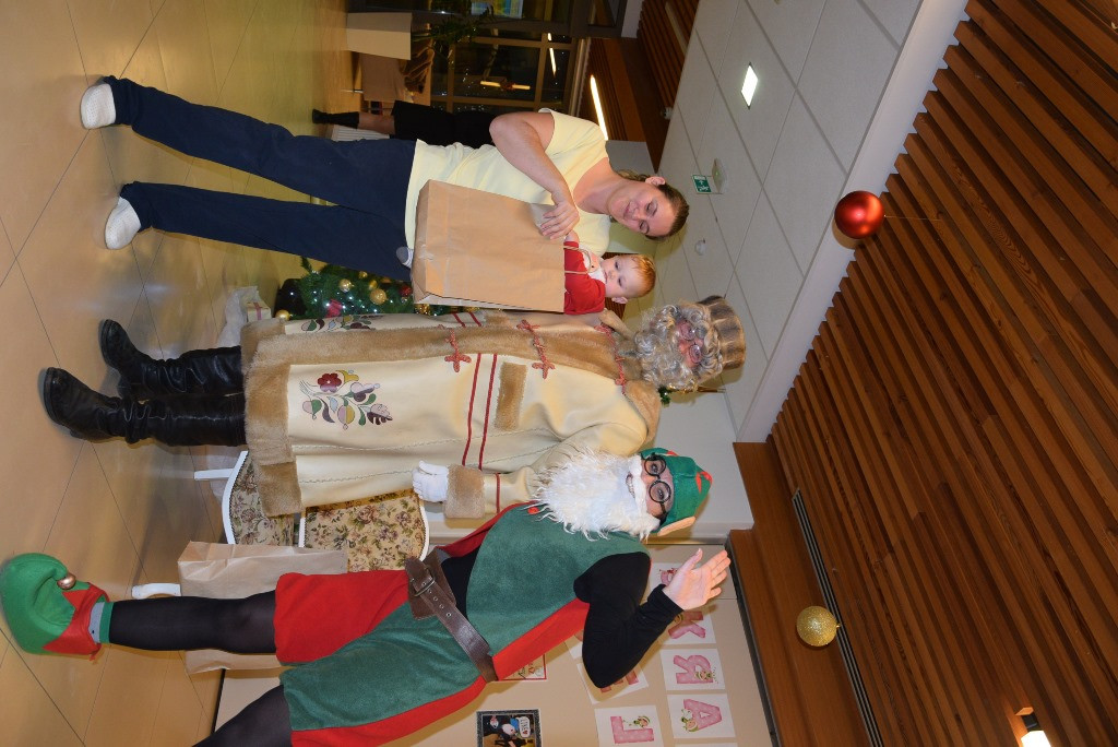 Dedek mraz za otroke zaposlenih