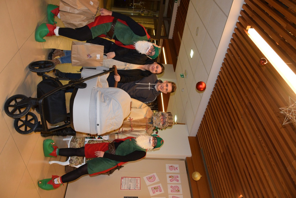 Dedek mraz za otroke zaposlenih