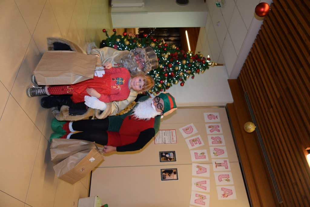 Dedek mraz za otroke zaposlenih