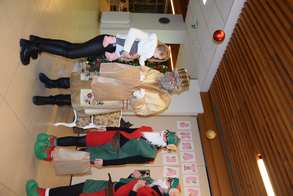 Dedek mraz za otroke zaposlenih