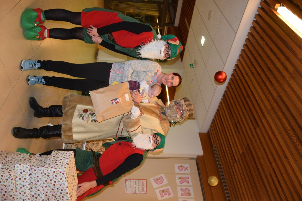 Dedek mraz za otroke zaposlenih