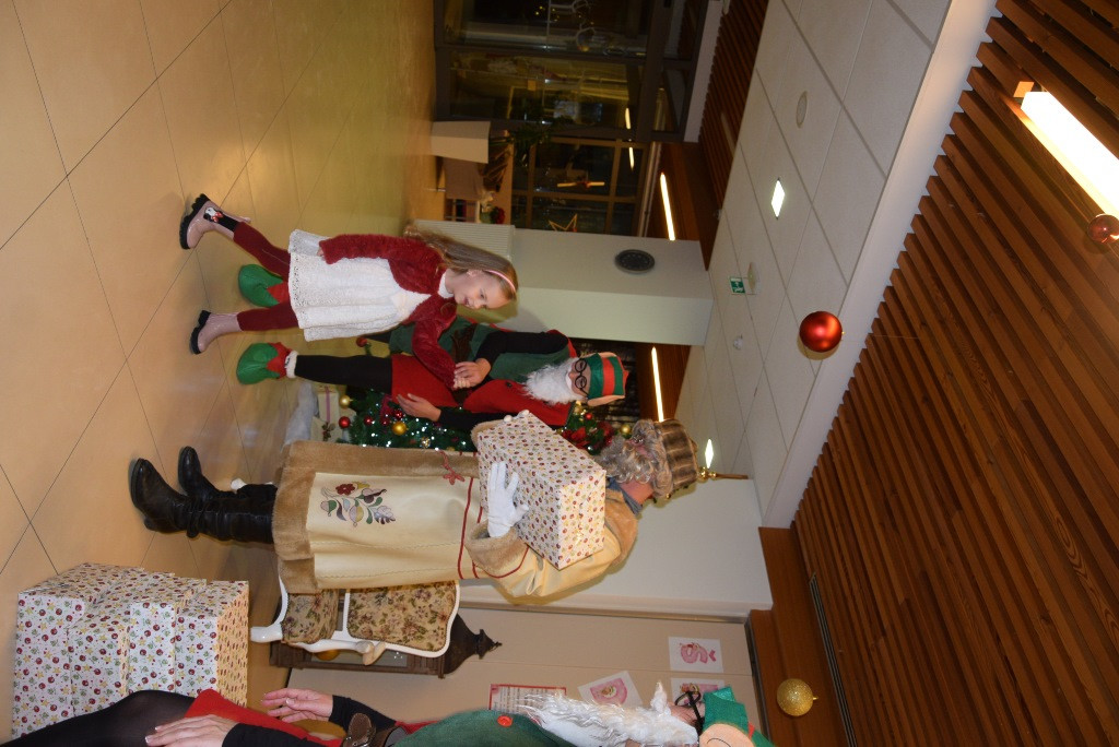 Dedek mraz za otroke zaposlenih