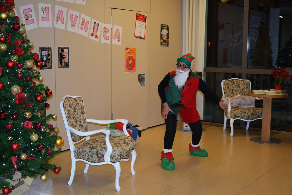 Dedek mraz za otroke zaposlenih