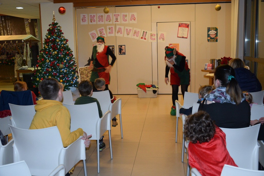 Dedek mraz za otroke zaposlenih