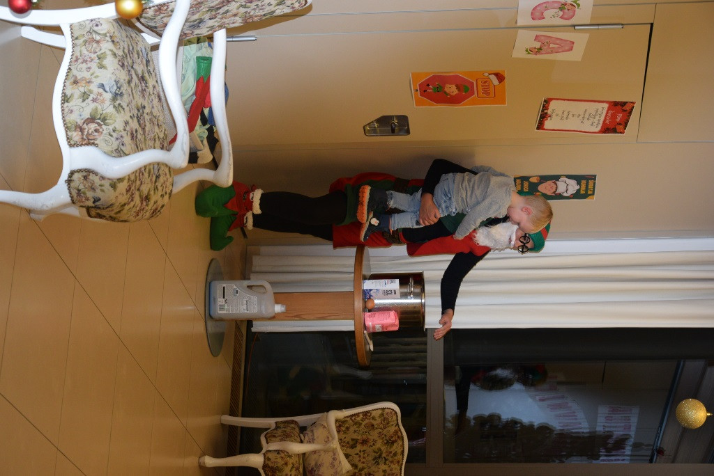 Dedek mraz za otroke zaposlenih