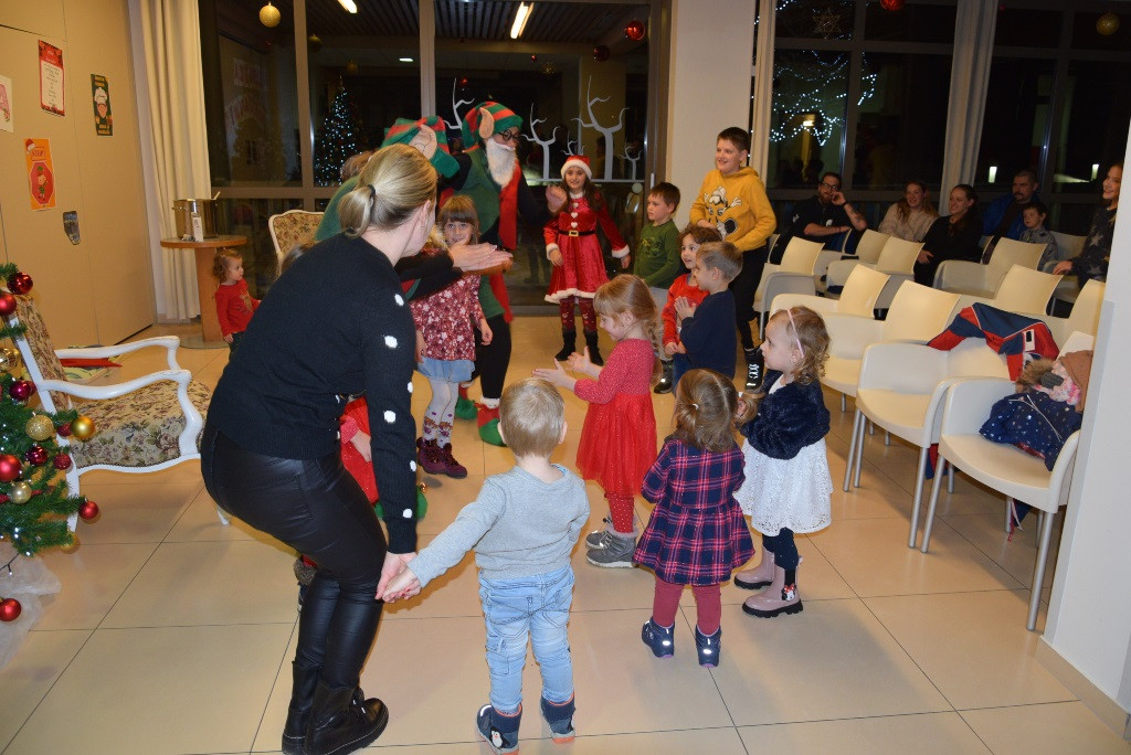 Dedek mraz za otroke zaposlenih