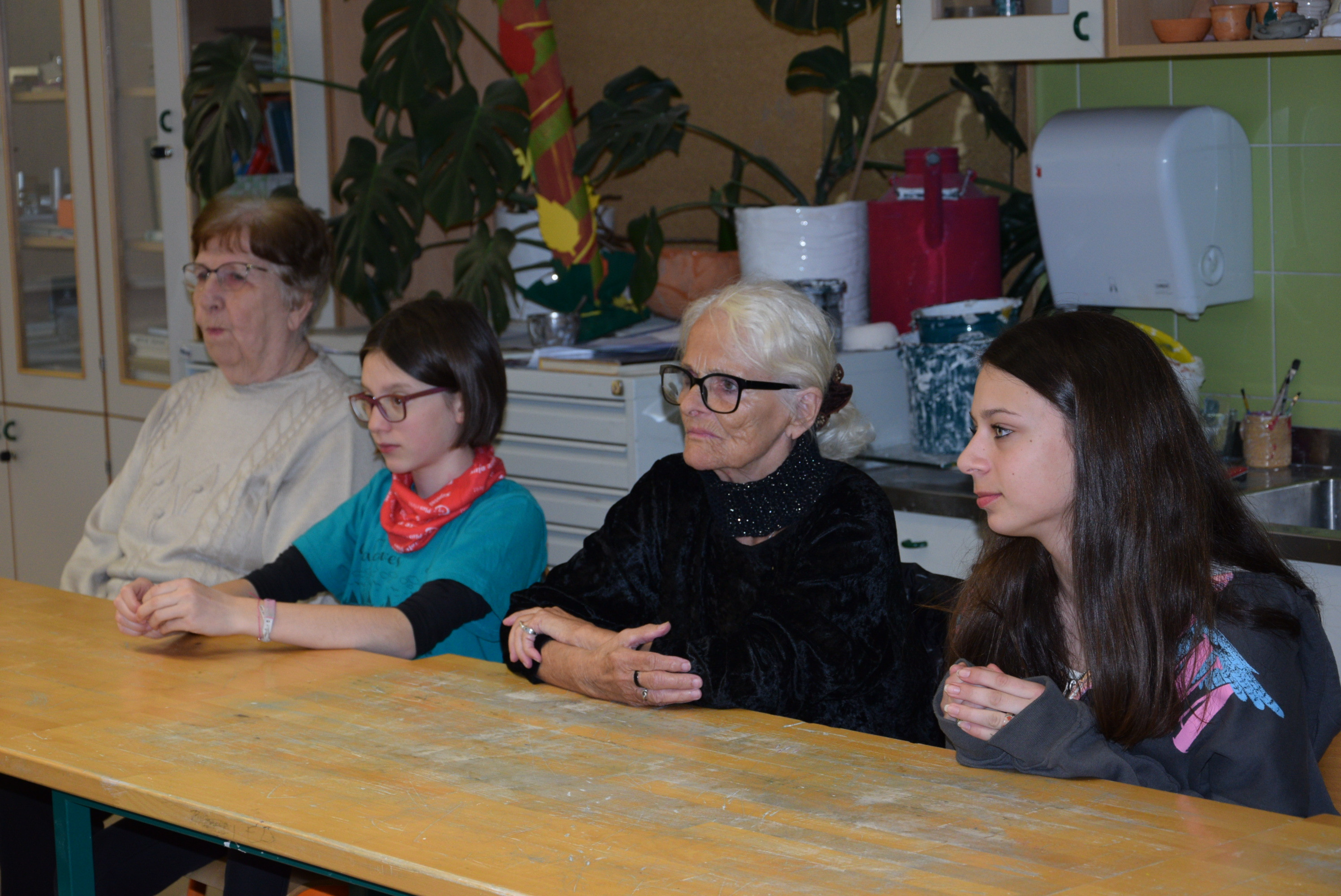 Delavnica z glino v OŠ Josipa Vandota