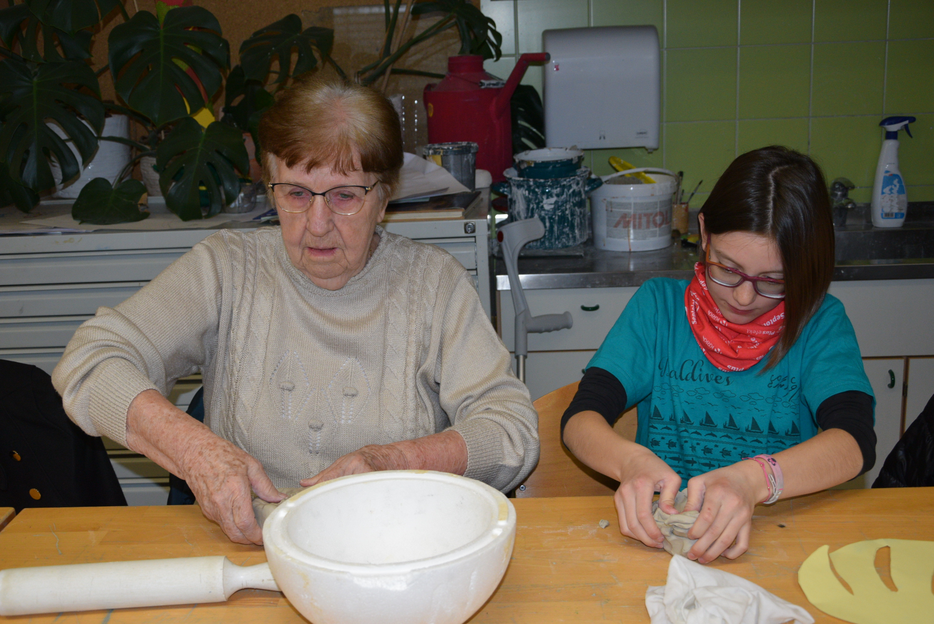 Delavnica z glino v OŠ Josipa Vandota