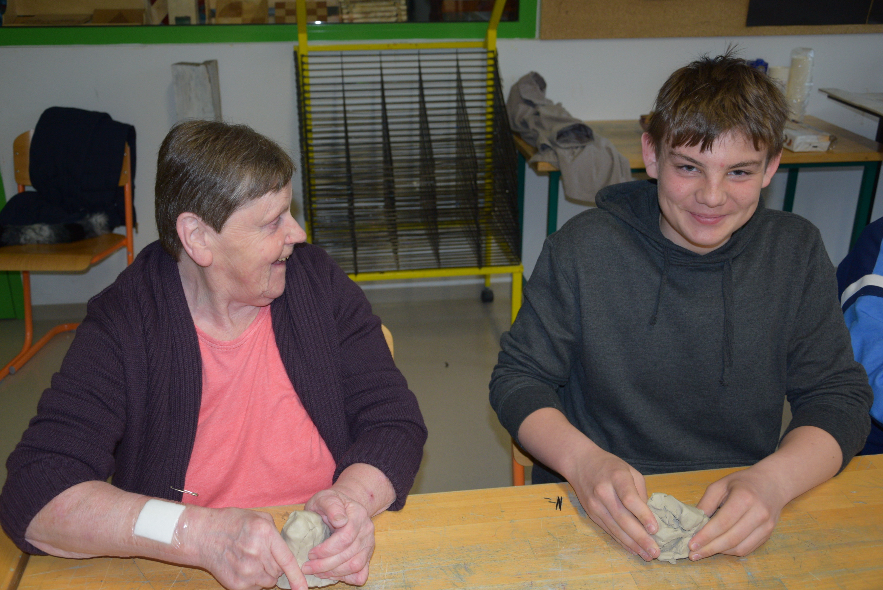 Delavnica z glino v OŠ Josipa Vandota