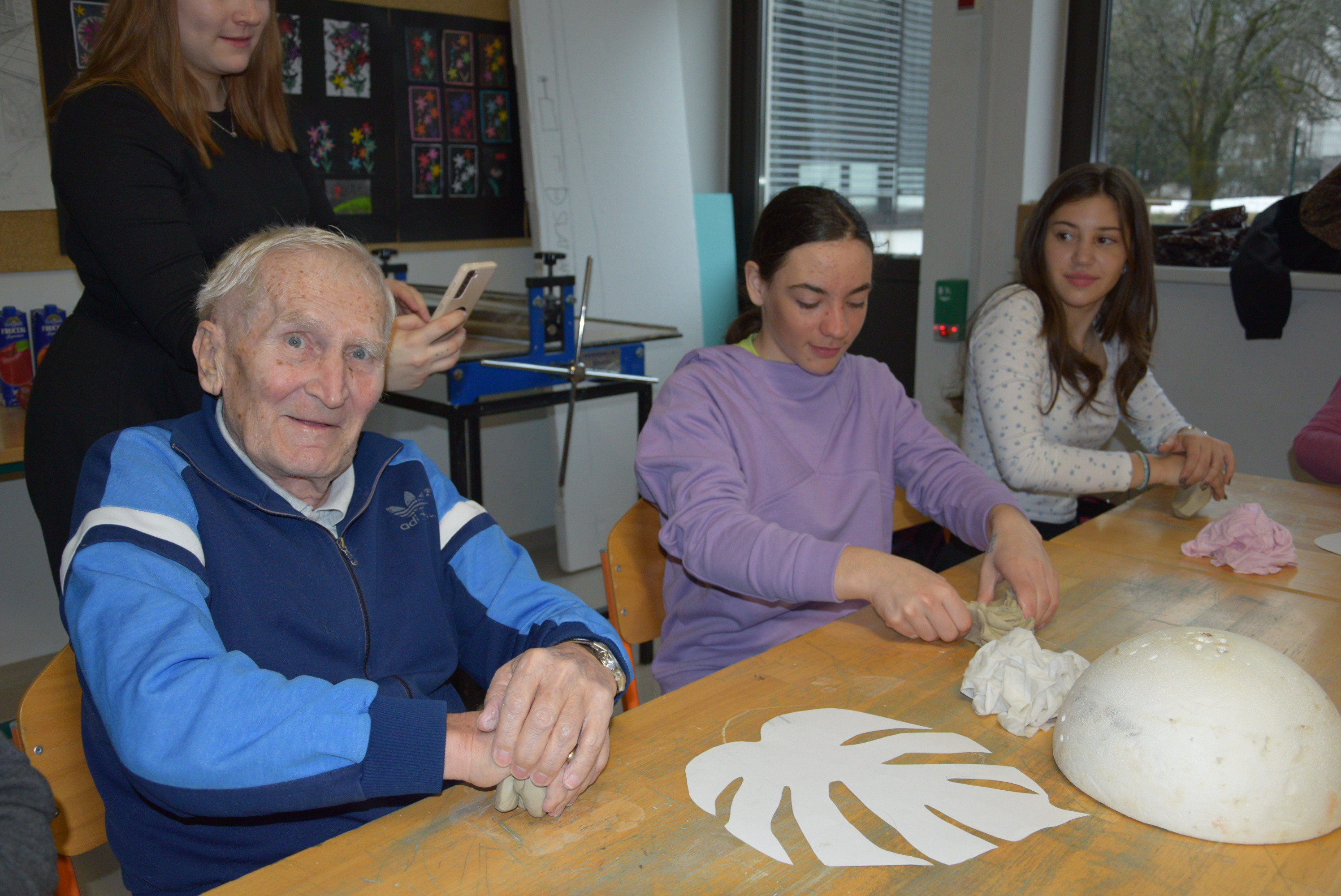 Delavnica z glino v OŠ Josipa Vandota