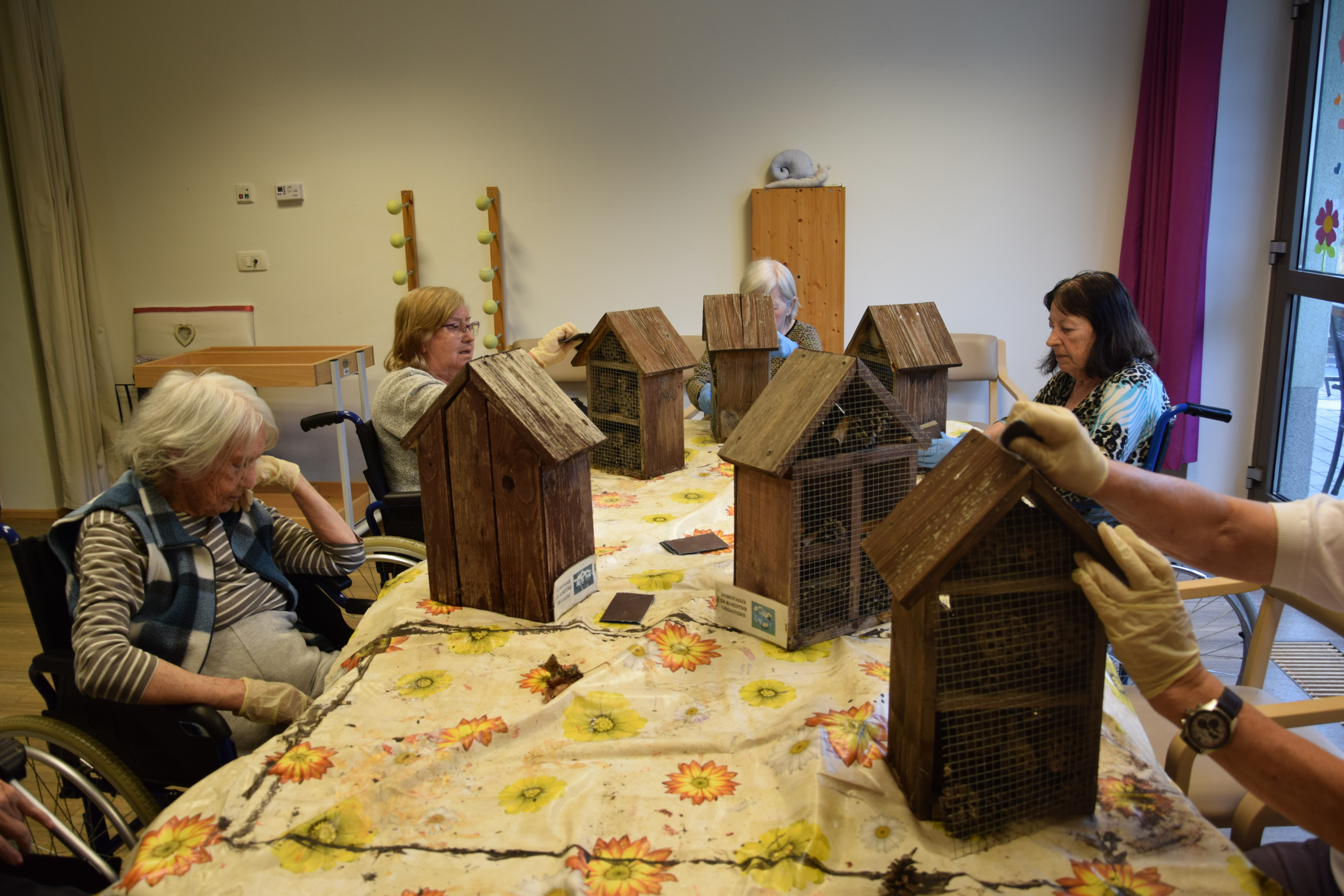 Delavnice po skupinah v avgustu