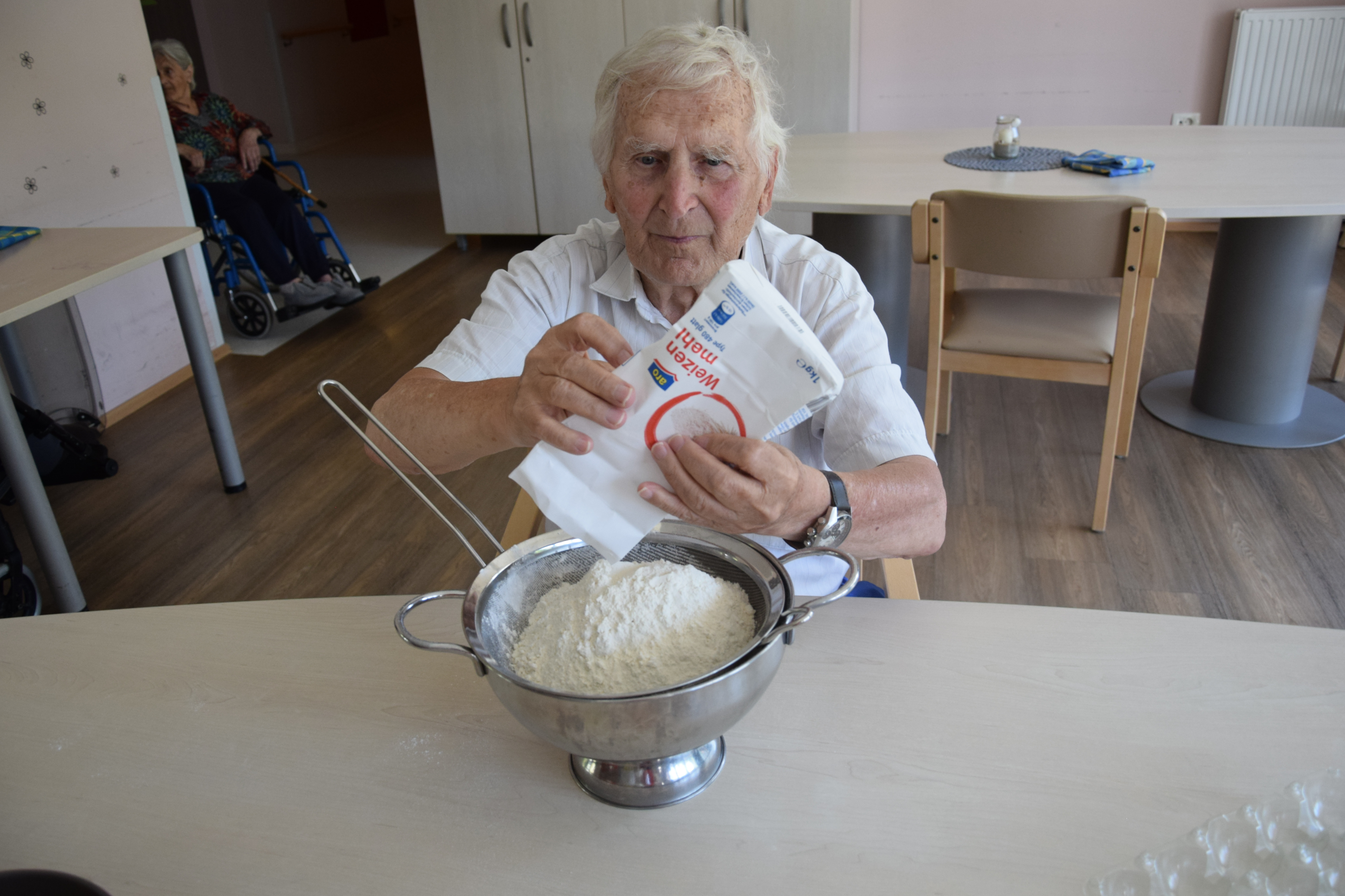 Delavnice po skupinah v avgustu