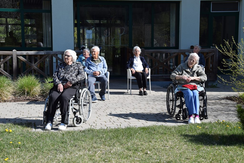 Dom Viharnik odet v melodije harmonike