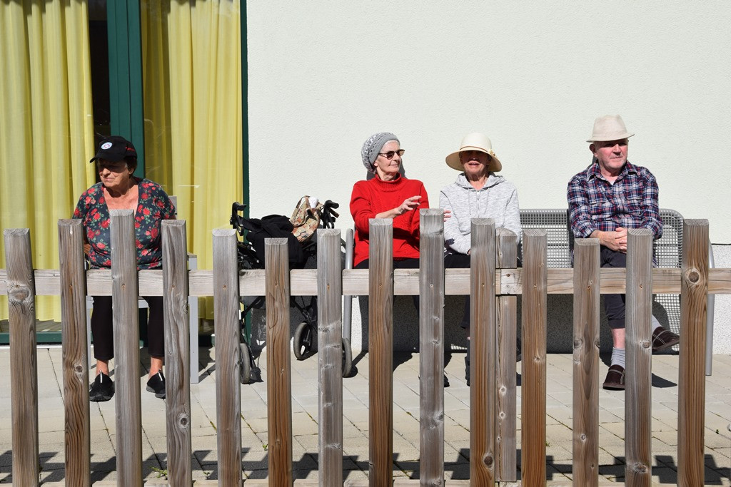 Dom Viharnik odet v melodije harmonike