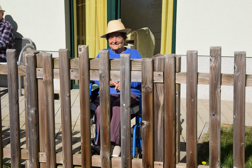 Dom Viharnik odet v melodije harmonike