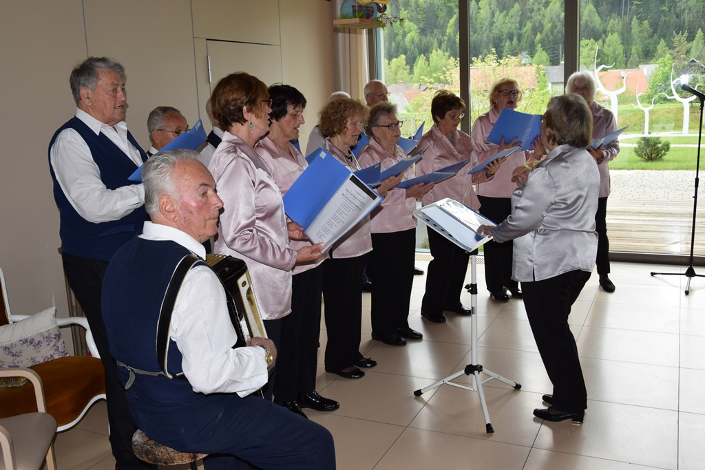 Dopoldne pisano na kožo