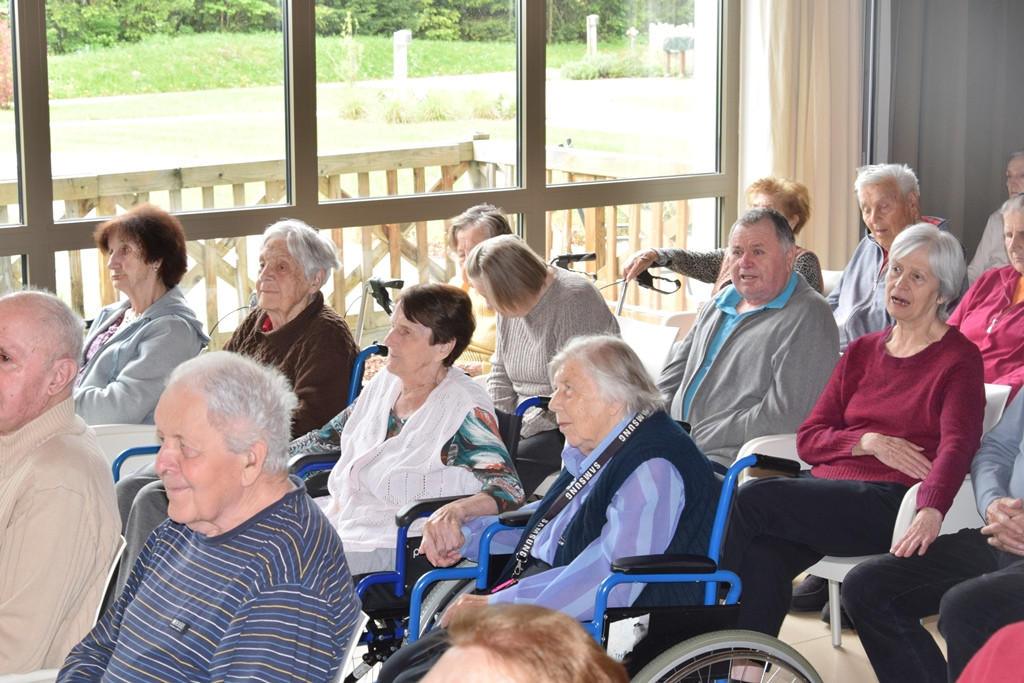 Dopoldne pisano na kožo