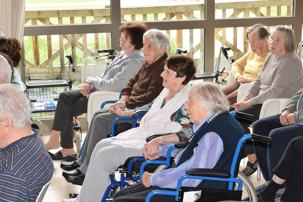 Dopoldne pisano na kožo