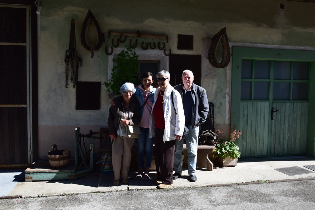 Druženje gorenjskih delovnih terapevtov in stanovalcev