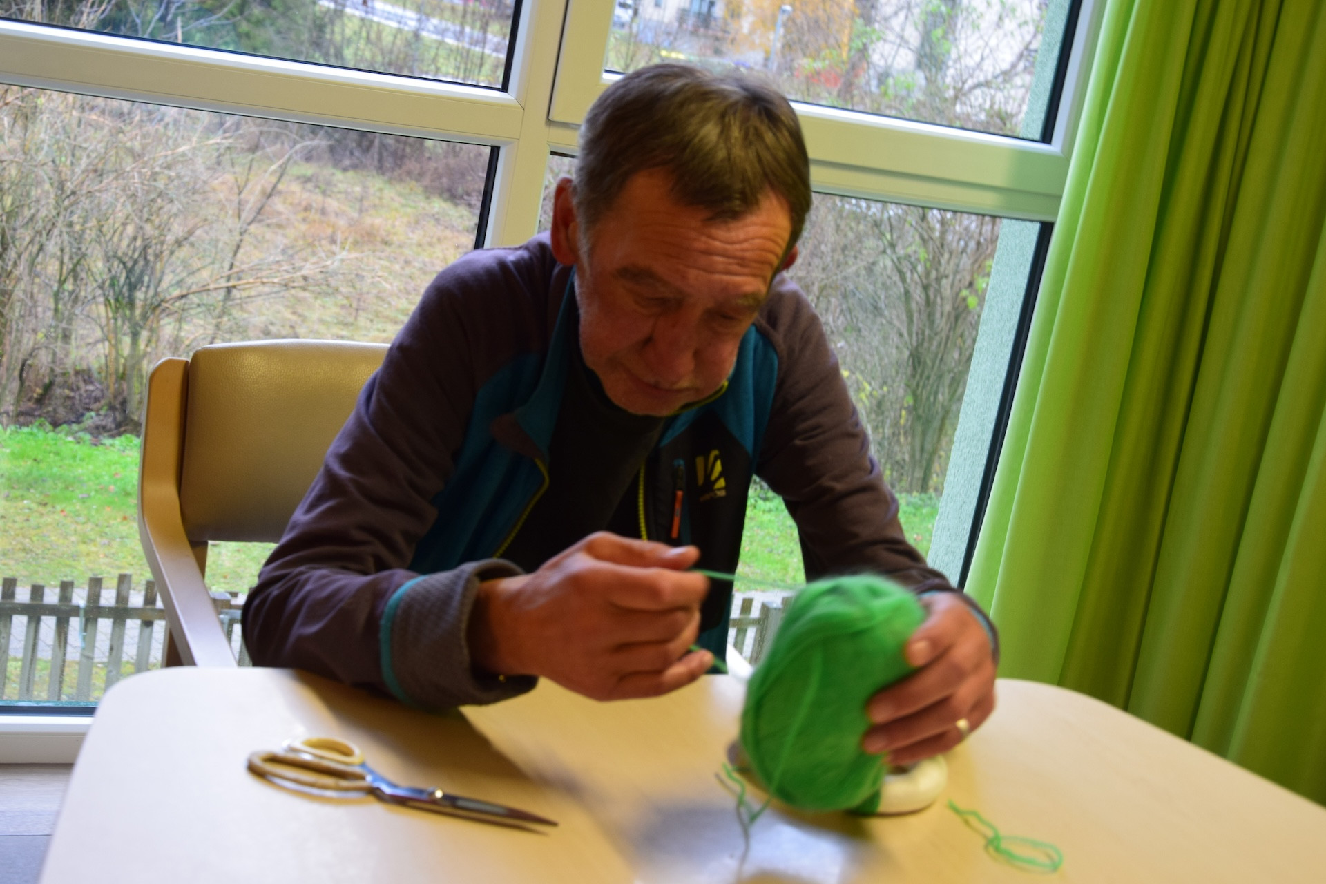 Izdelava adventnih venčkov na skupini Deseti brat