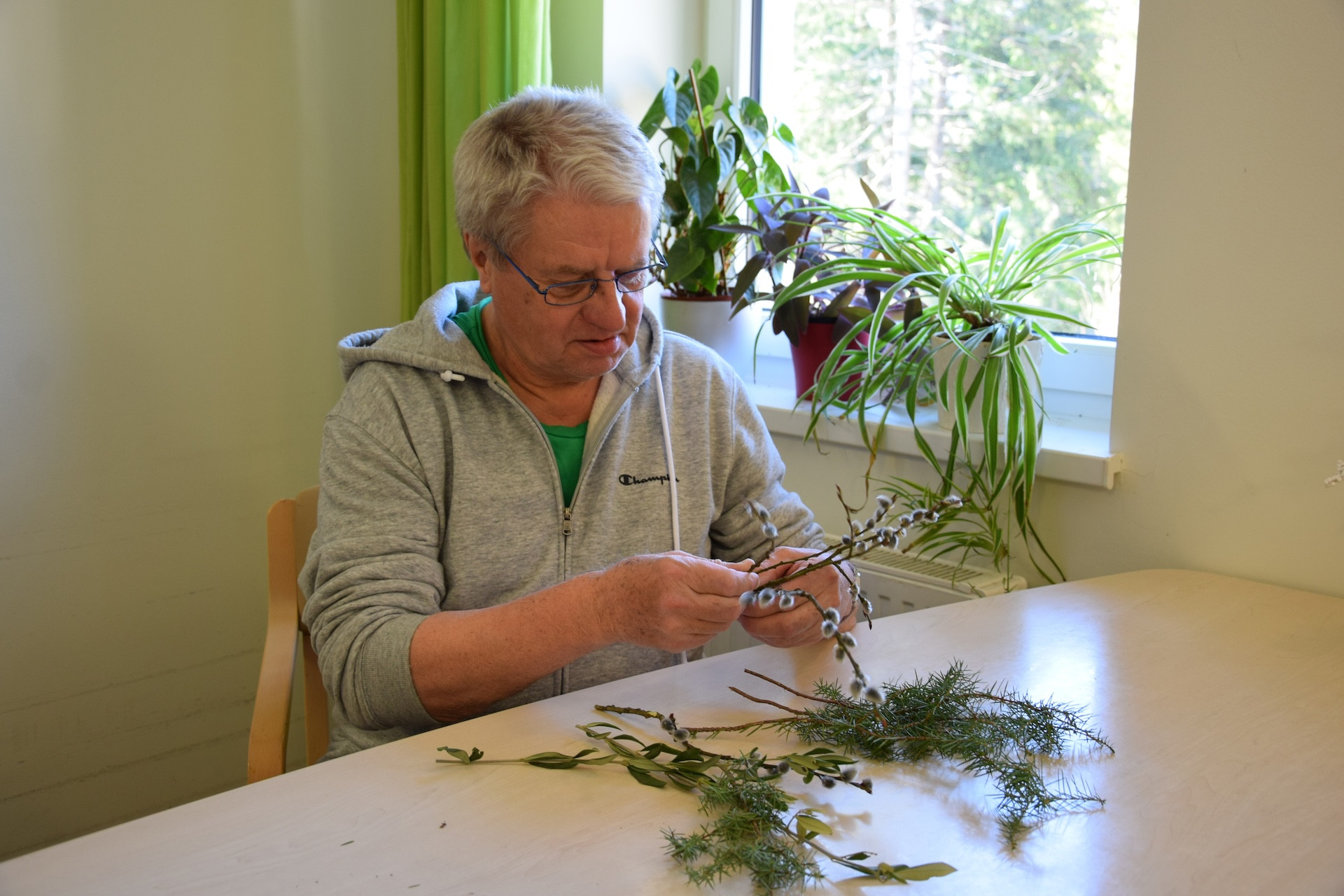 Izdelava velikonočnih butar z Darinko Tarman