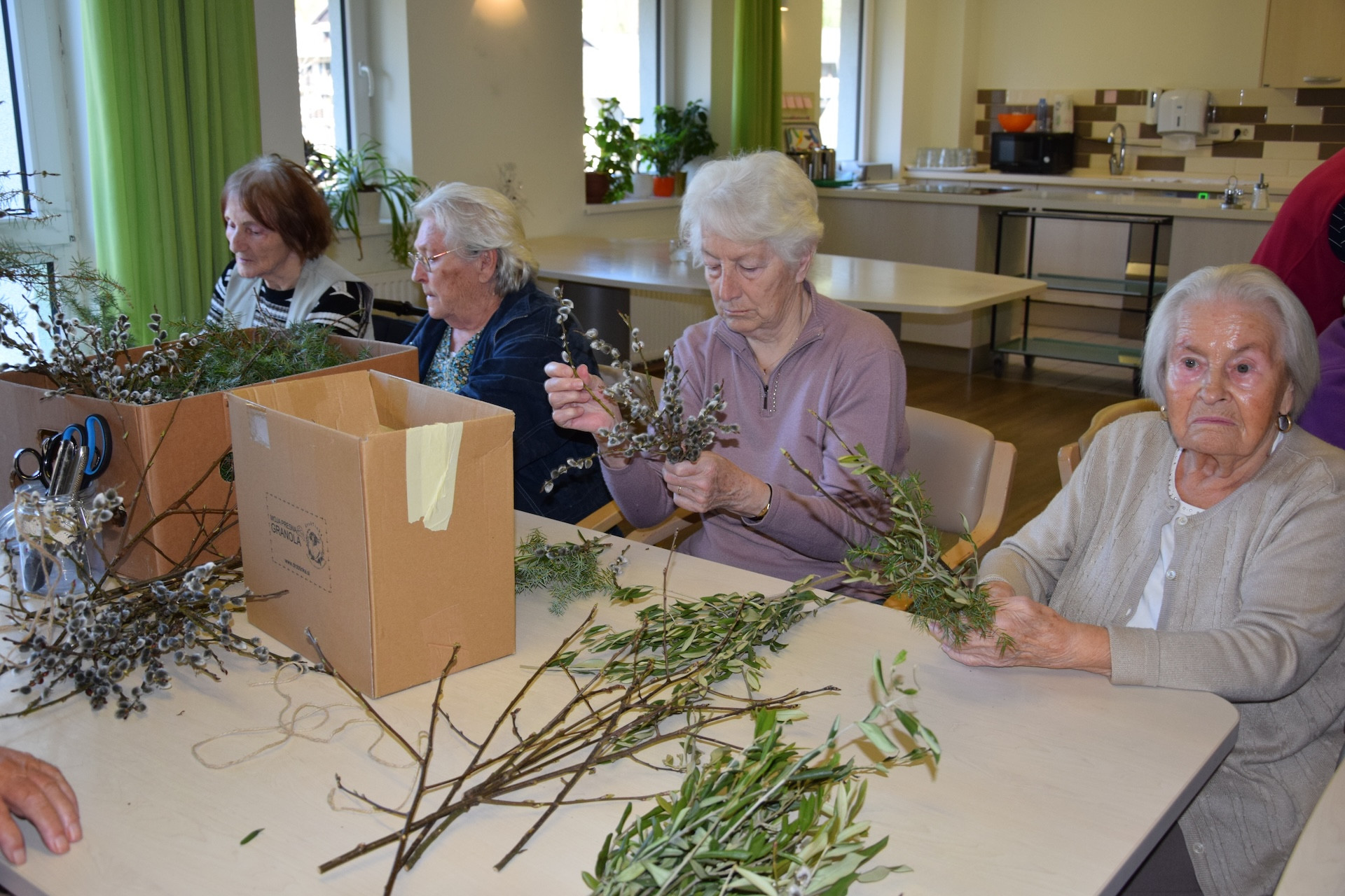 Izdelava velikonočnih butar z Darinko Tarman