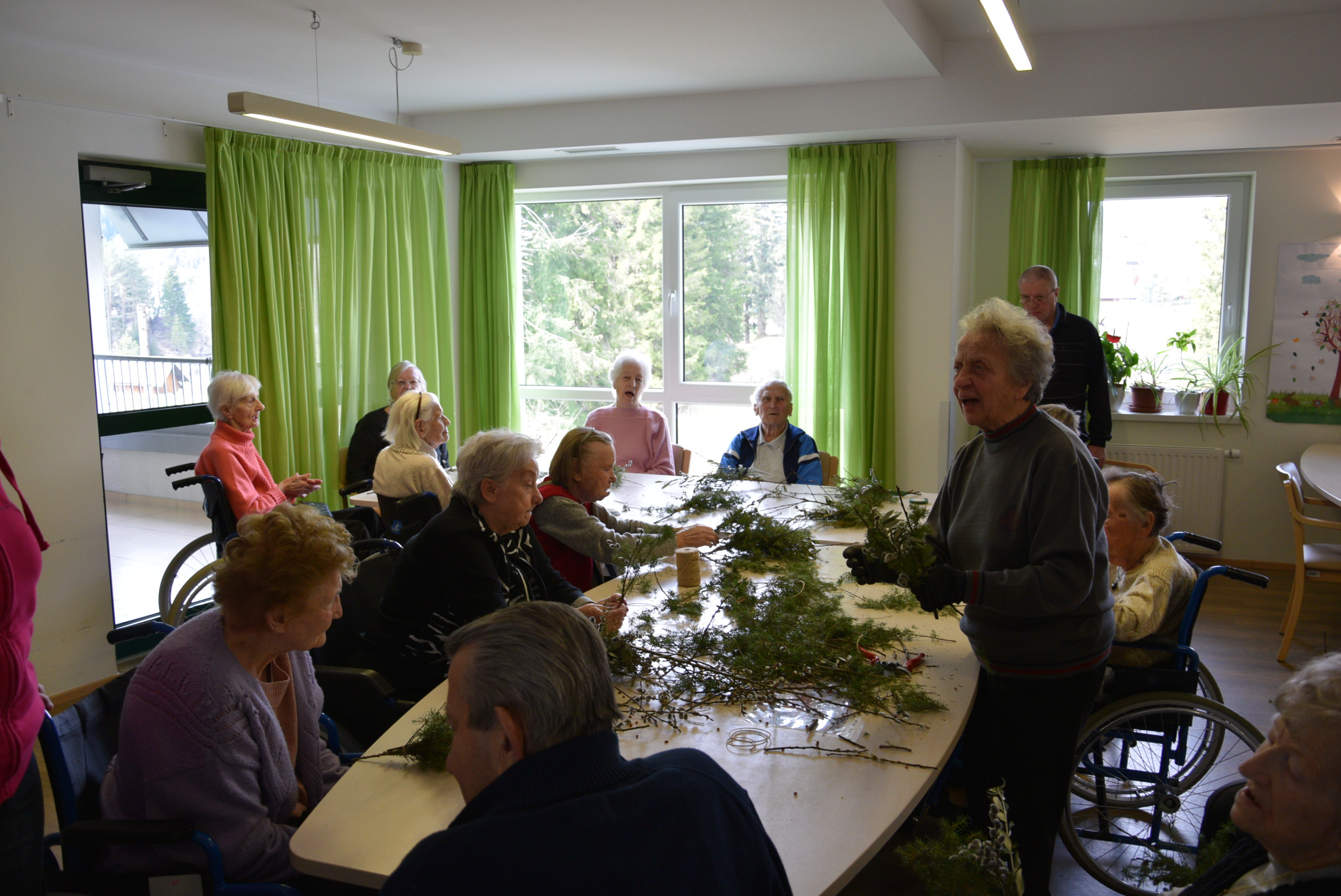 Izdelava velikonočnih butar z Darinko Tarman na skupini Samorastniki