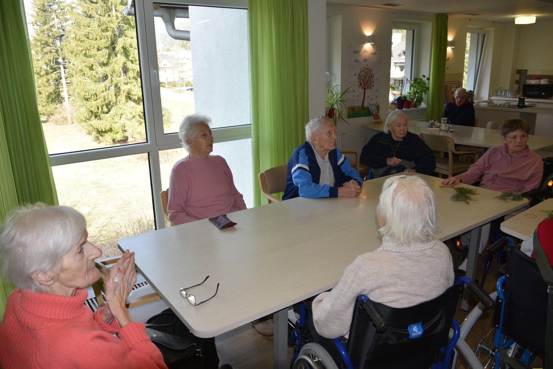 Izdelava velikonočnih butar z Darinko Tarman na skupini Samorastniki