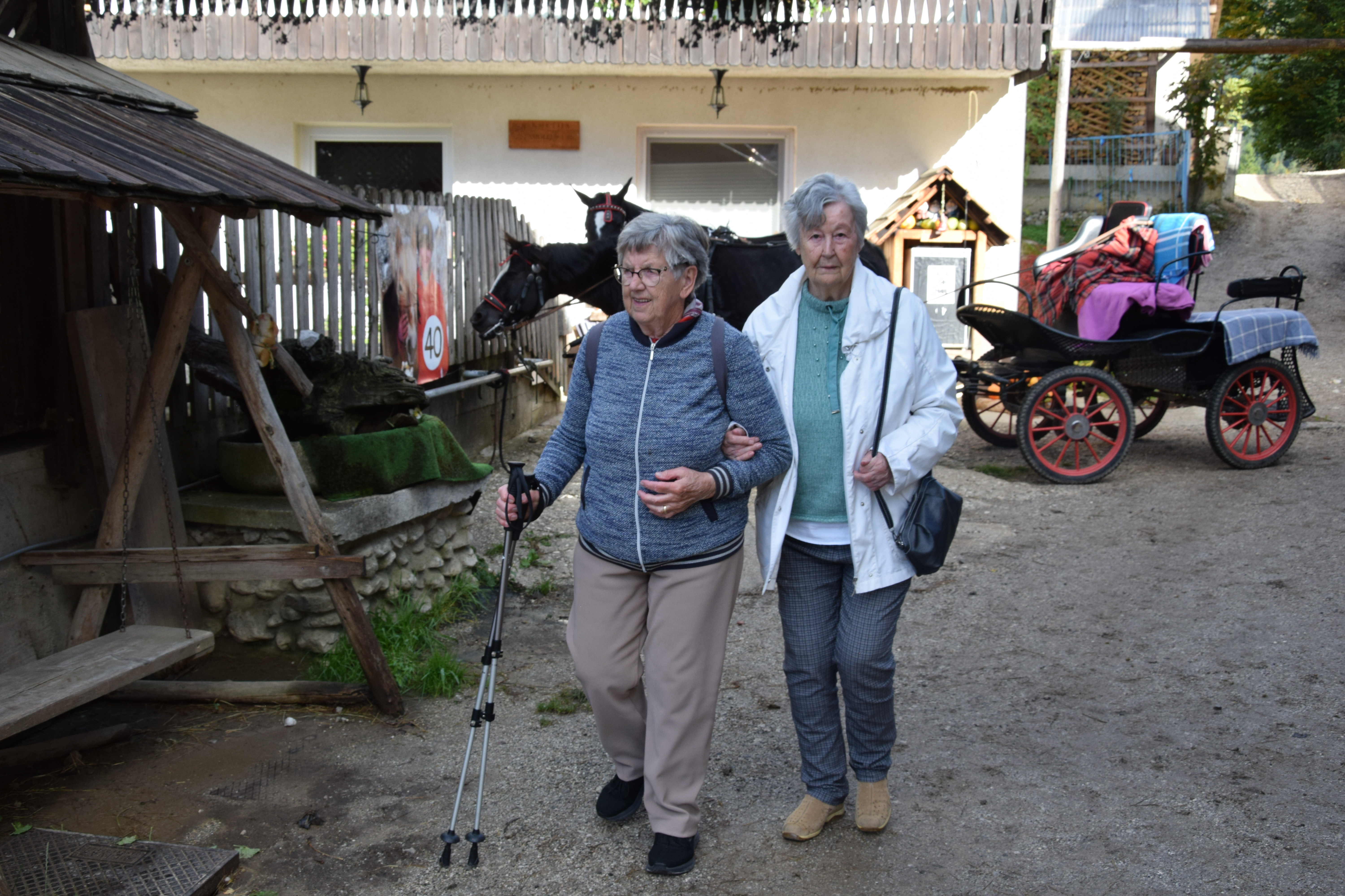 Izlet stanovalcev v Planino pod Golico