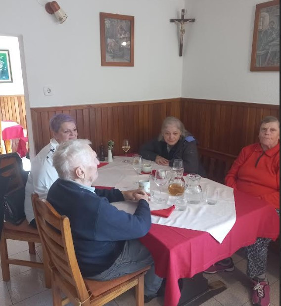 Izlet stanovalcev v Planino pod Golico