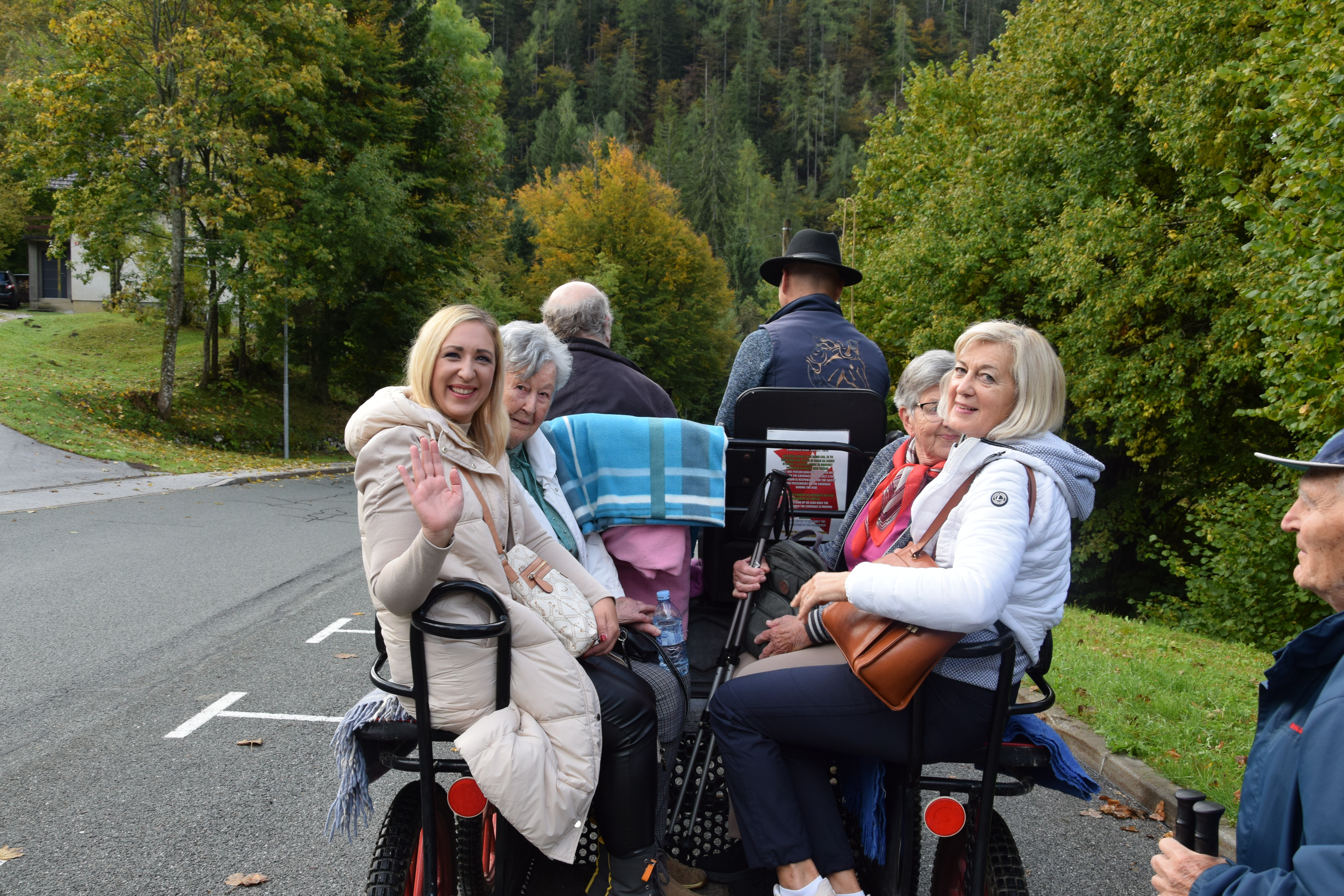 Izlet stanovalcev v Planino pod Golico