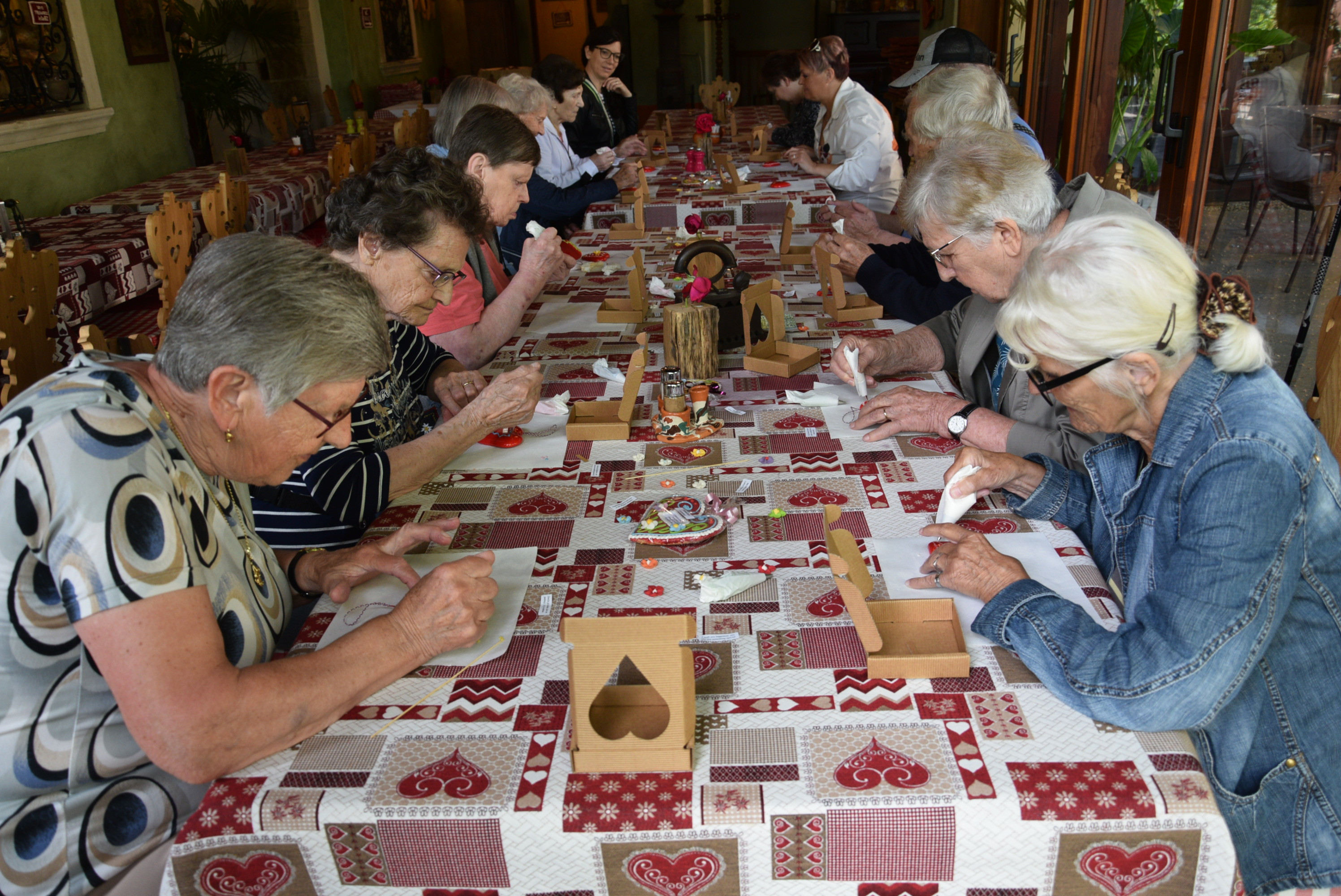 Izlet z ustvarjalci Bazarja