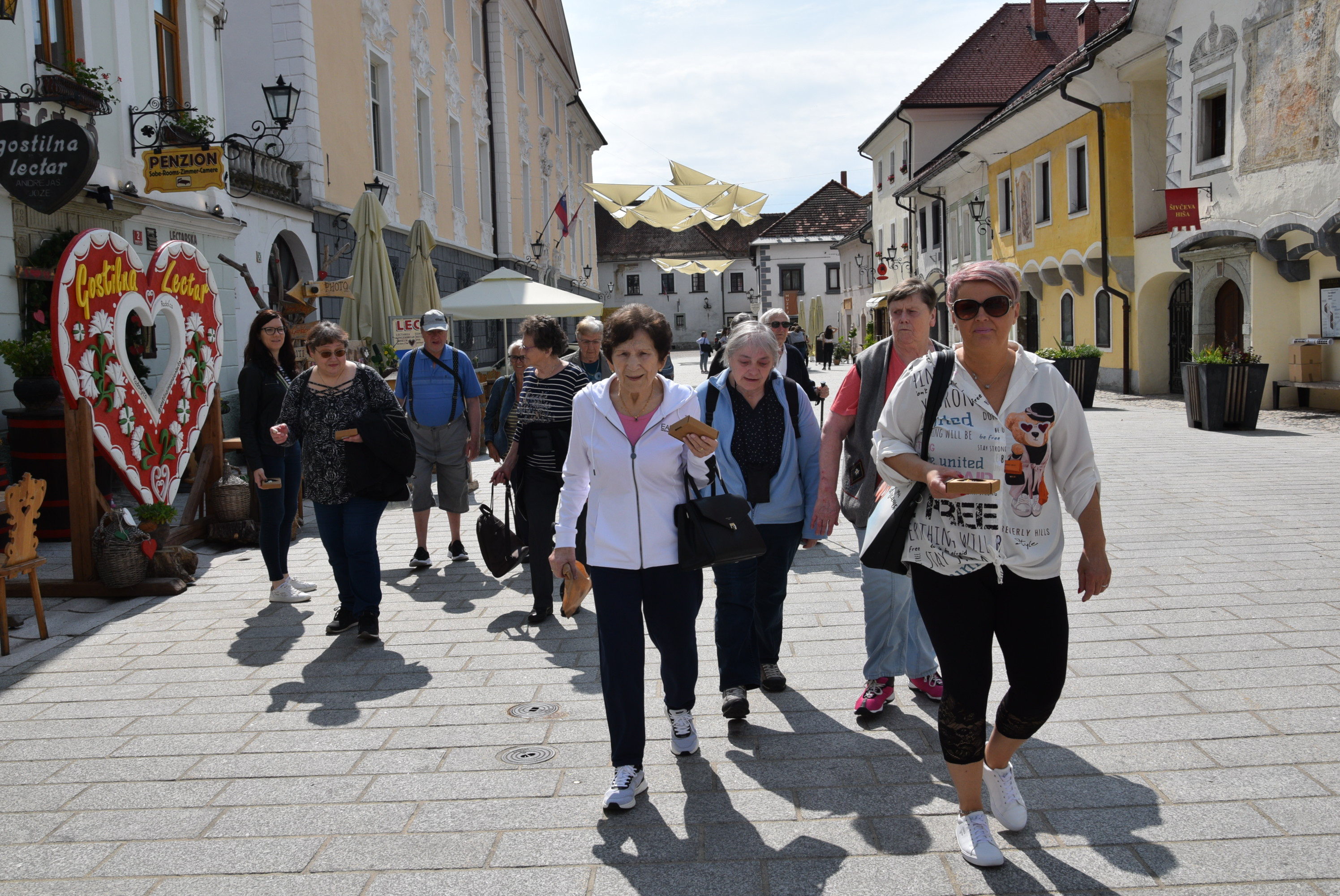 Izlet z ustvarjalci Bazarja