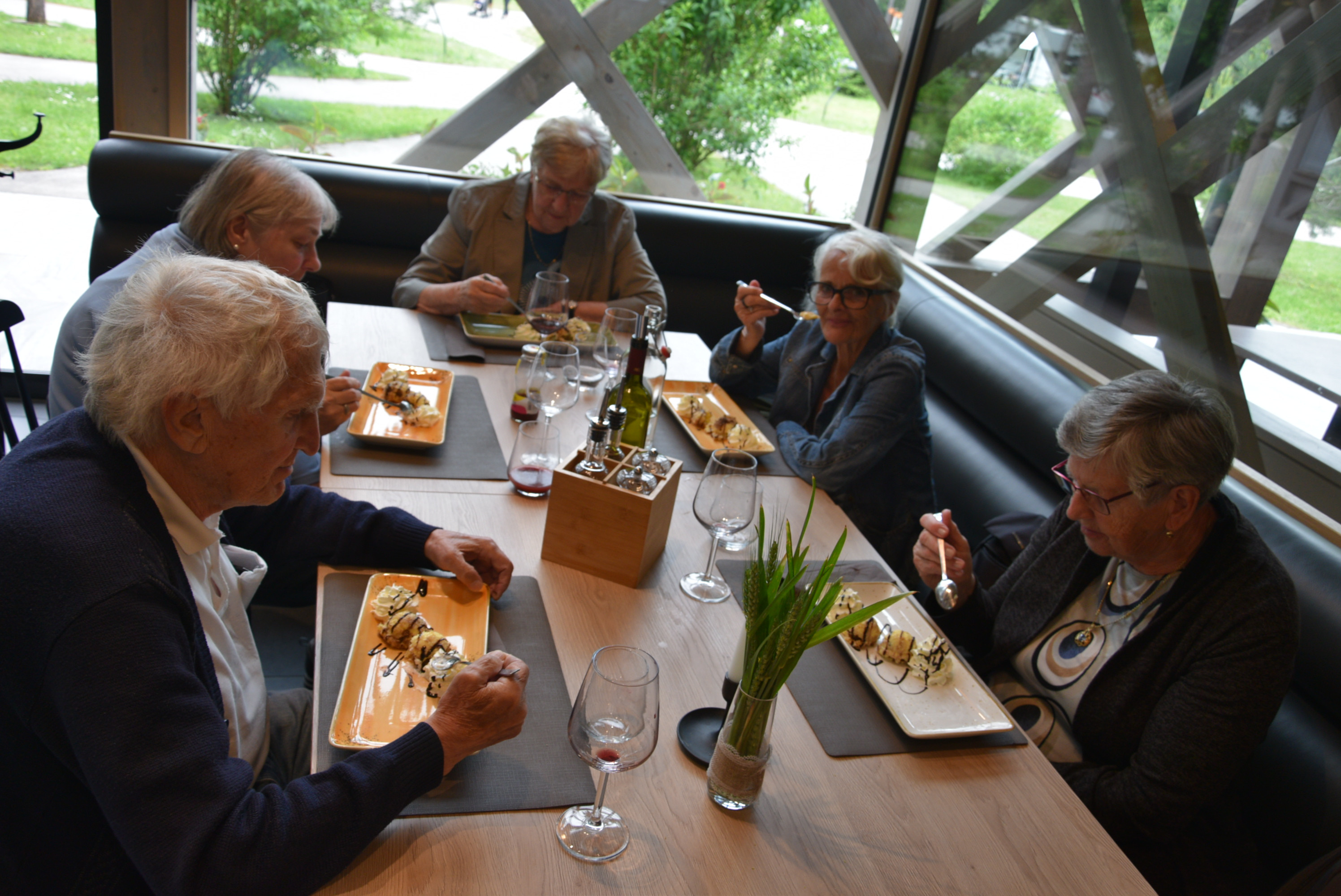 Izlet z ustvarjalci Bazarja