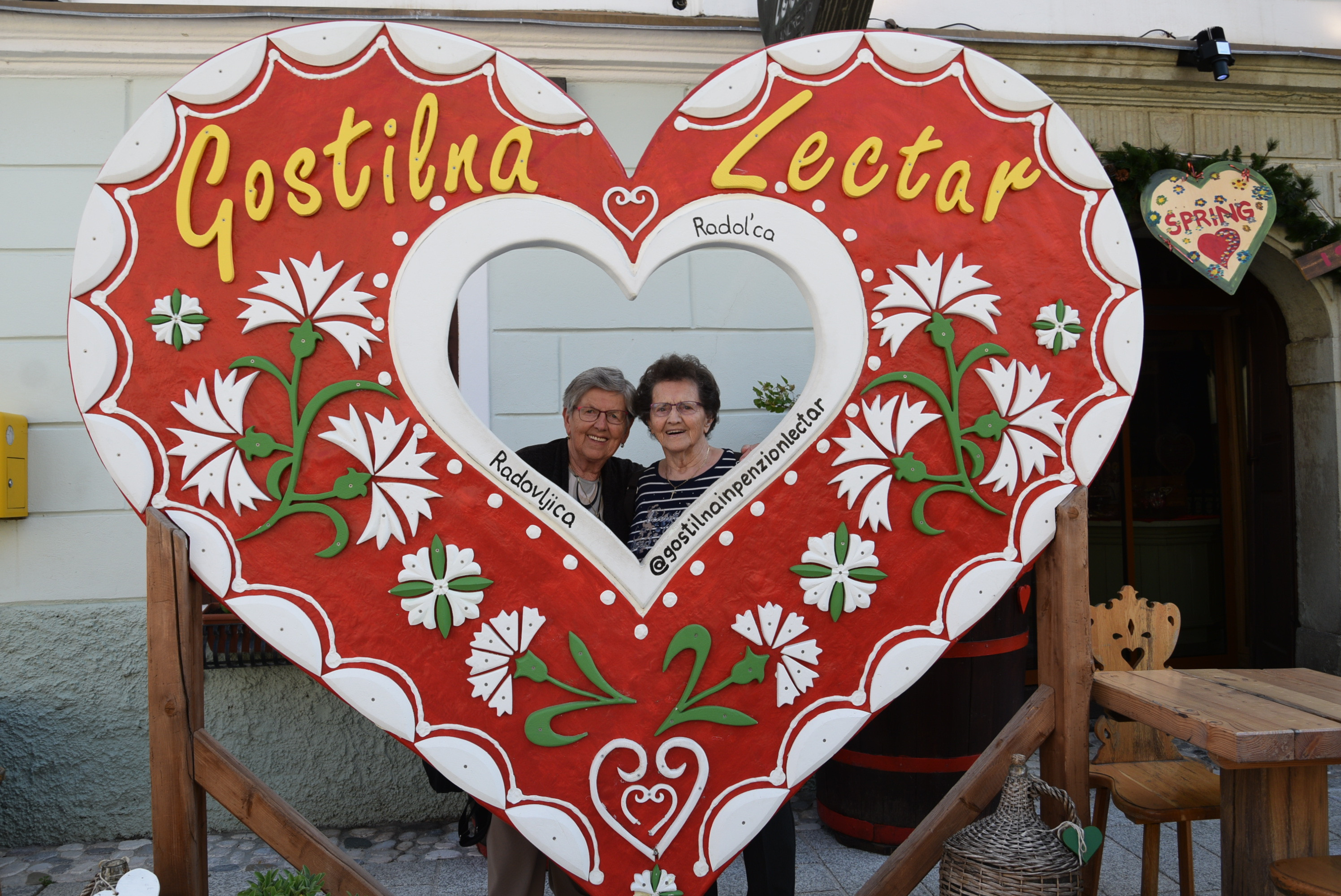 Izlet z ustvarjalci Bazarja