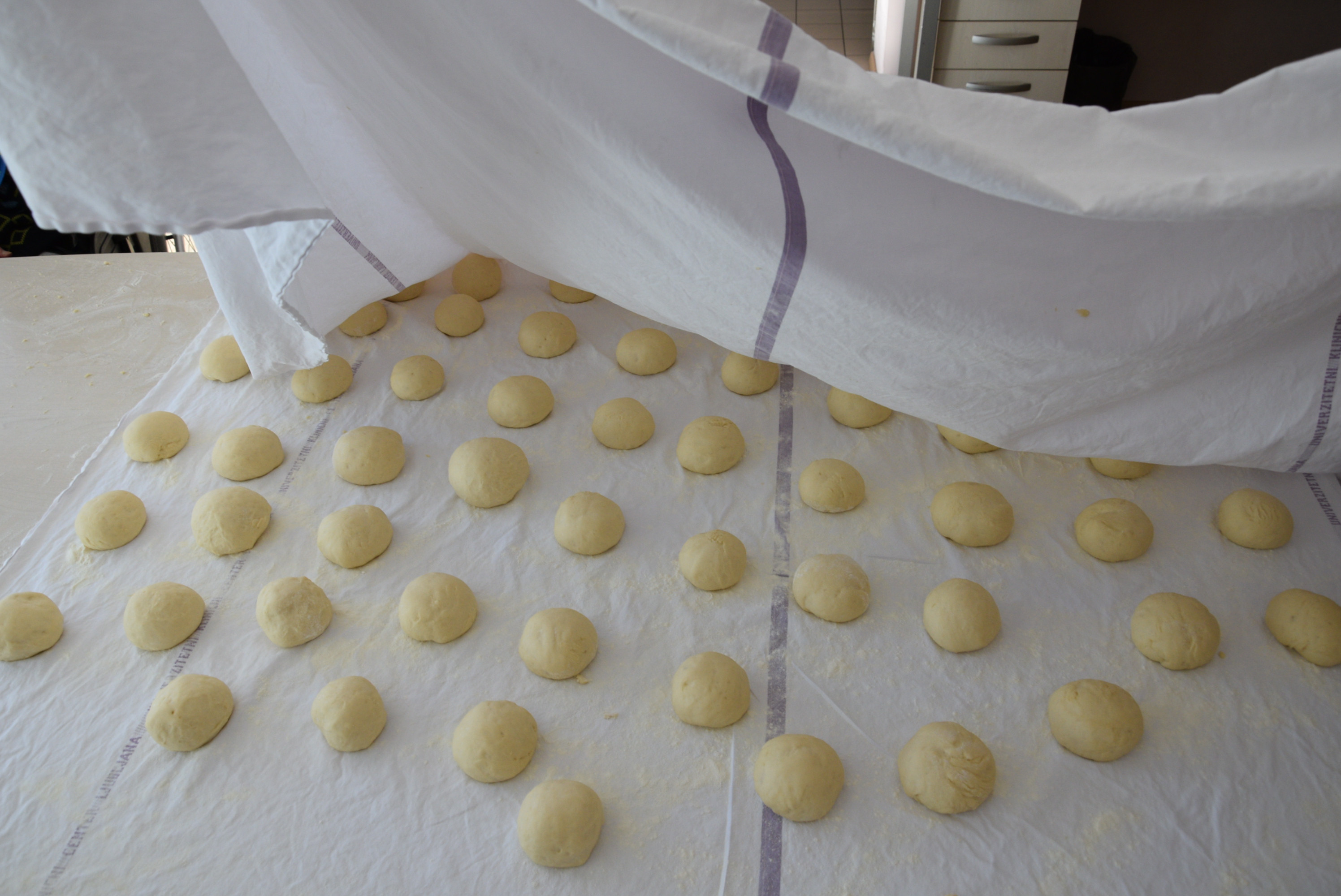 Ko pust potrka na vrata