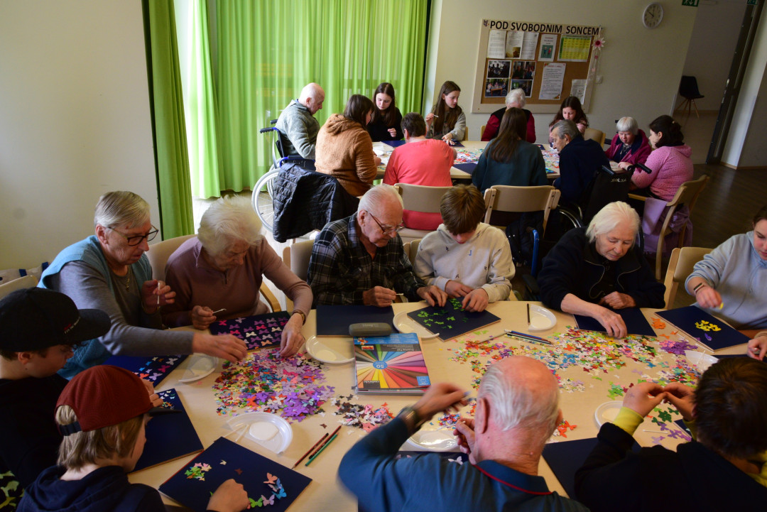 Lesna delavnica na skupini Deseti brat
