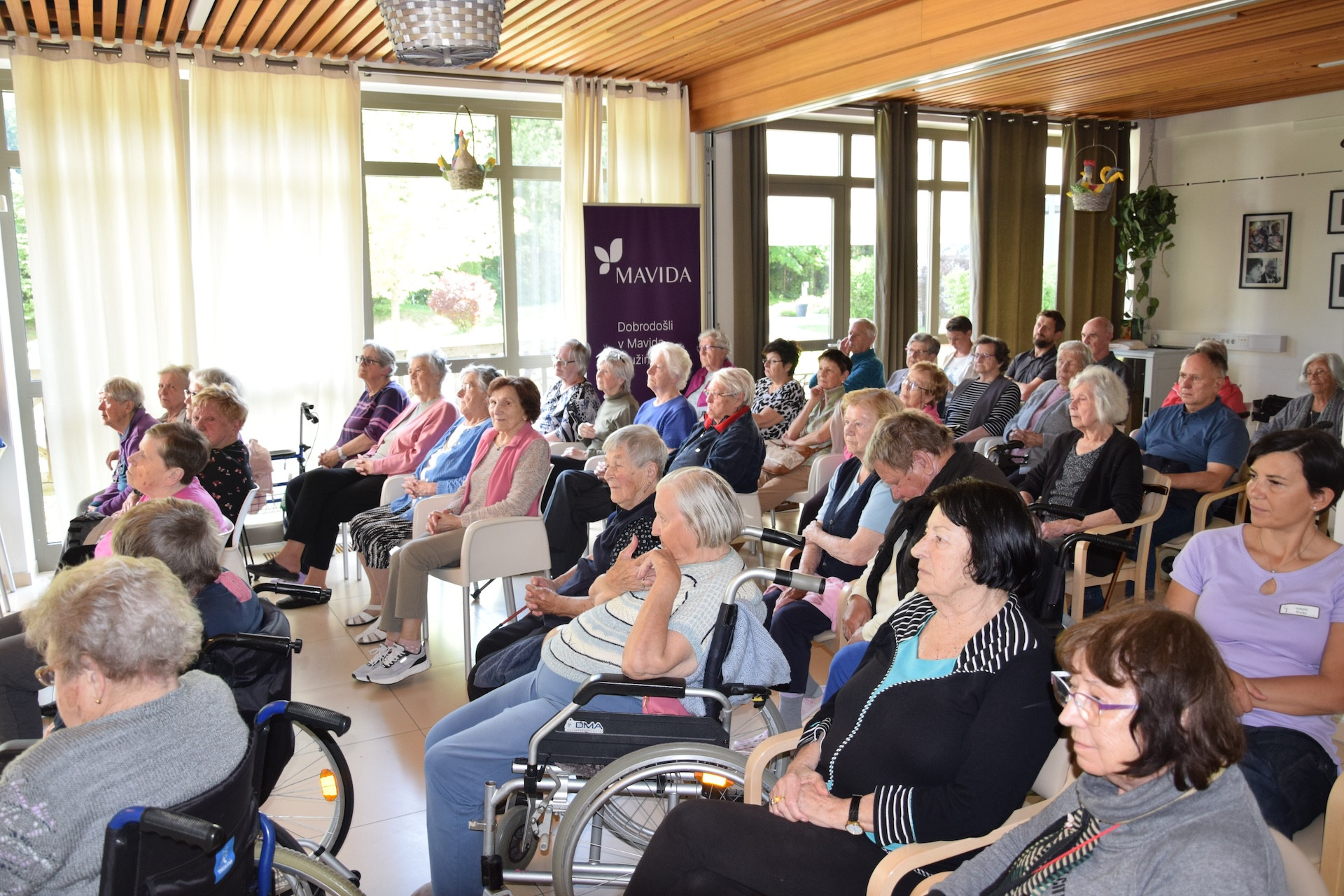 Literarno popoldne v avli - Zveza društev slepih in slabovidnih