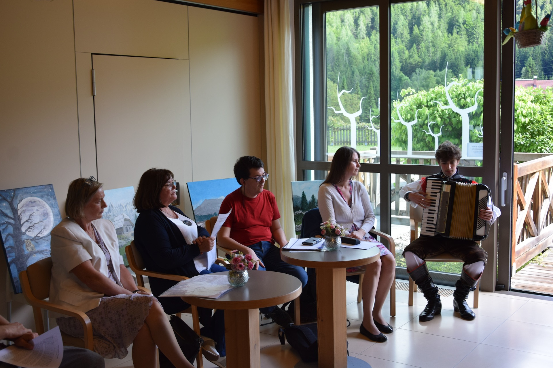 Literarno popoldne v avli - Zveza društev slepih in slabovidnih