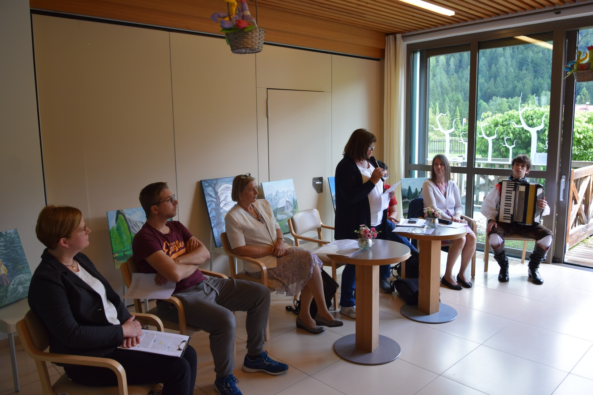 Literarno popoldne v avli - Zveza društev slepih in slabovidnih