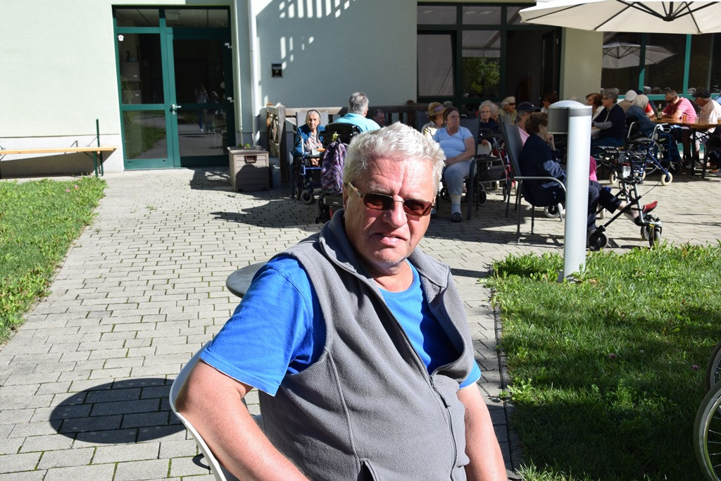 Marnjanje pr’ kofet v Viharniku