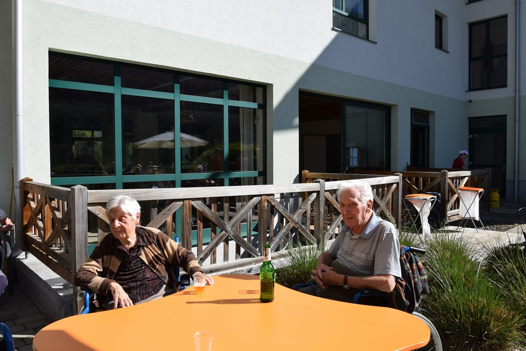 Marnjanje pr’ kofet v Viharniku