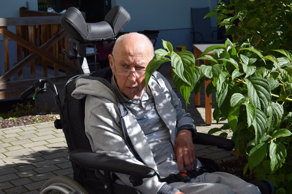 Marnjanje pr’ kofet v Viharniku