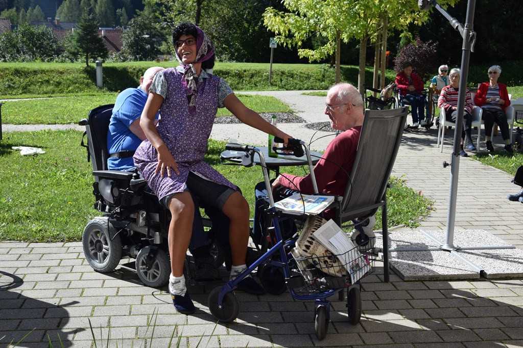 Marnjanje pr’ kofet v Viharniku