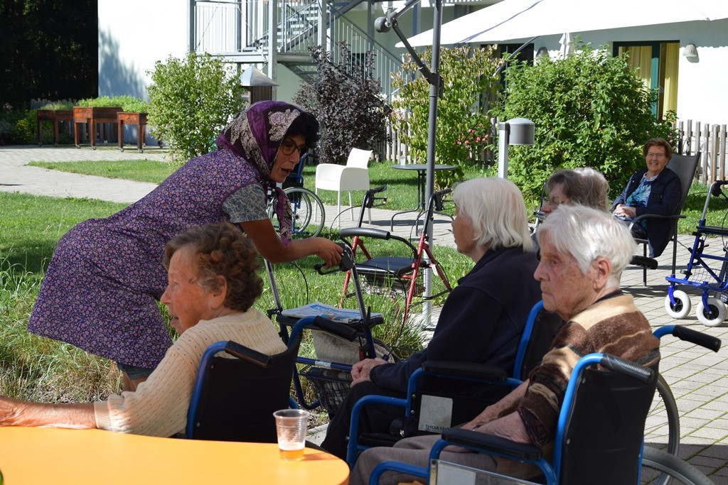 Marnjanje pr’ kofet v Viharniku